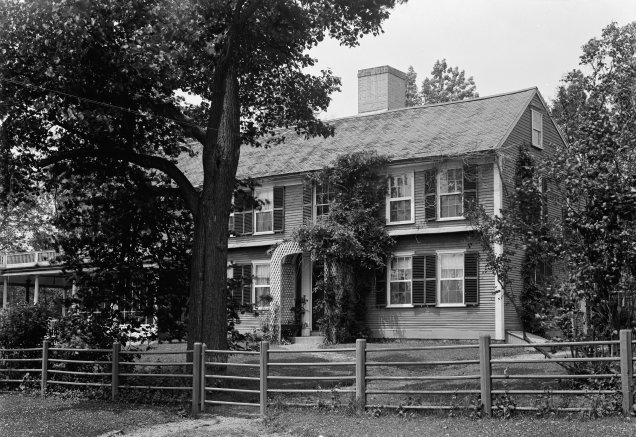 Colonel William Prescott's House (looking NW) in Pepperell, Middlesex County, Massachusetts. Photographed on June 18, 1941
